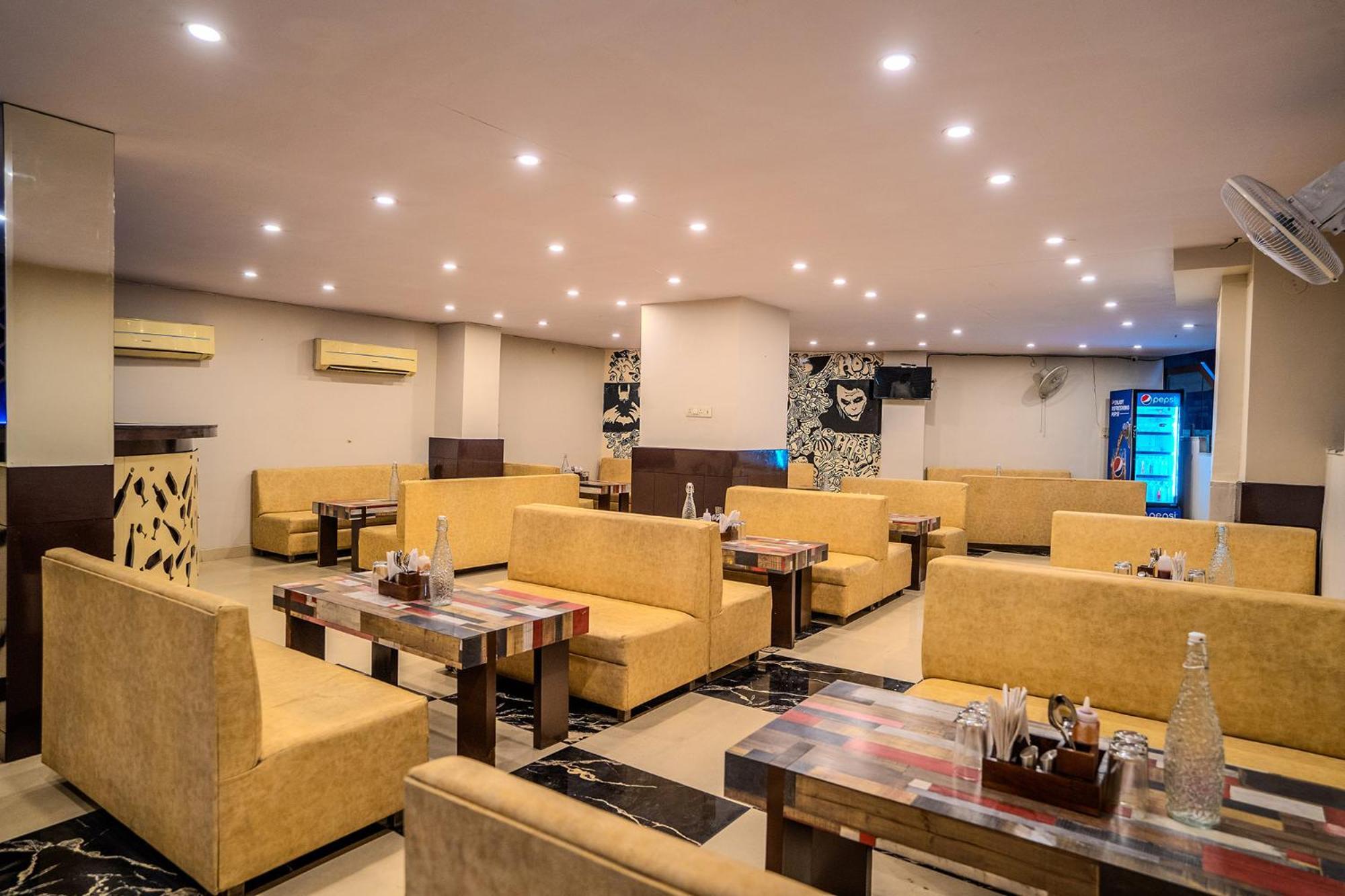 Fabhotel Polovictory Palace Джайпур Екстериор снимка
